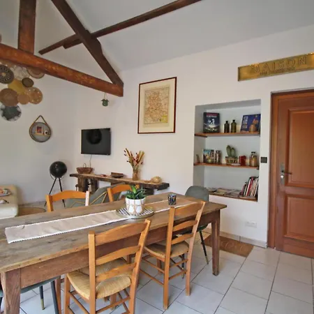 Le Clos Sainte Marie بيت للعطل ليموج